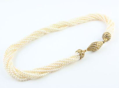 Collier à 8 rangs de perles de culture, le...