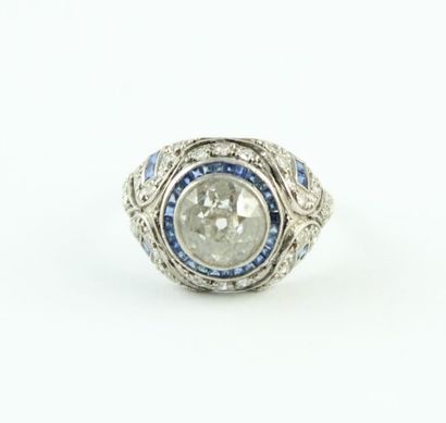 Bague d'époque art déco en platine (900/1000)...