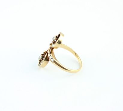 Bague belle époque en or jaune 18K (750/1000)...