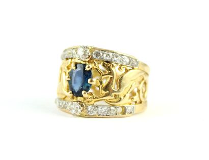 Bague en or jaune 18K (750/1000) à décor...
