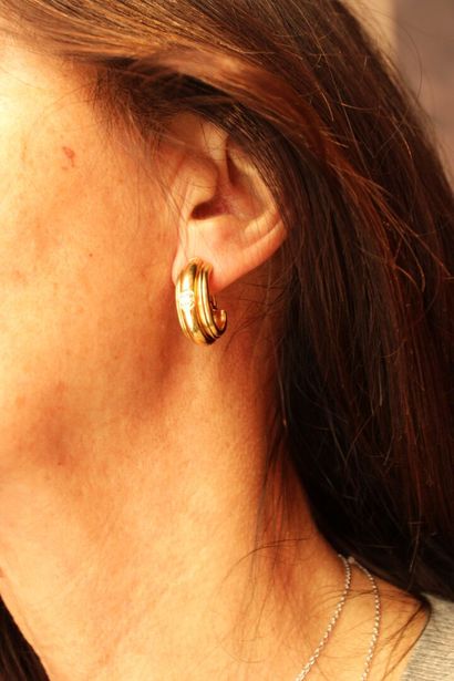 PIAGET
Paire de boucles d'oreilles en or...