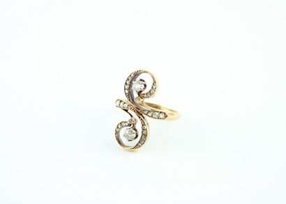 Bague belle époque en or jaune 18K (750/1000)...
