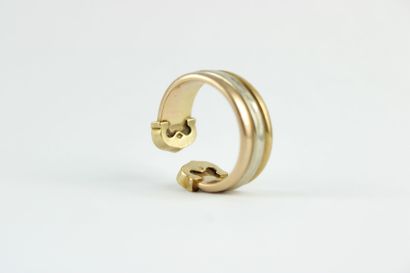 CARTIER 
Bague double C grand modèle or jaune...