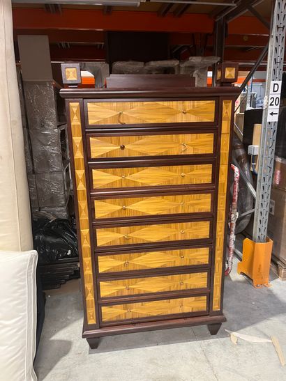 SEMAINIER EN BOIS 
Recouvert de marqueterie...