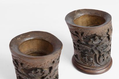 CHINE.
Paire de porte-pinceaux en bambou...