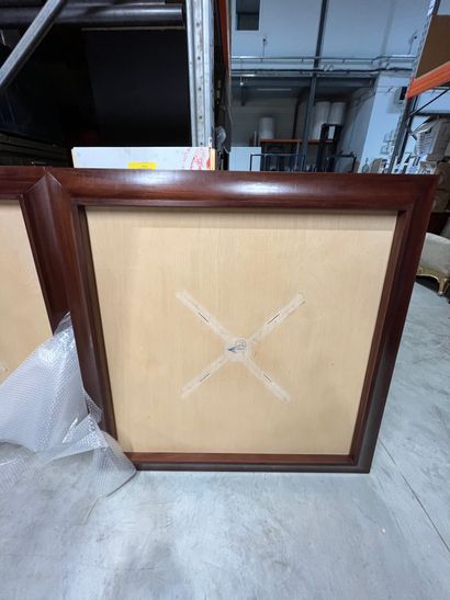 PAIRE DE TABLES BASSES
En bois, le plateau...