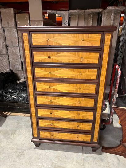 SEMAINIER EN BOIS 
Recouvert de marqueterie...