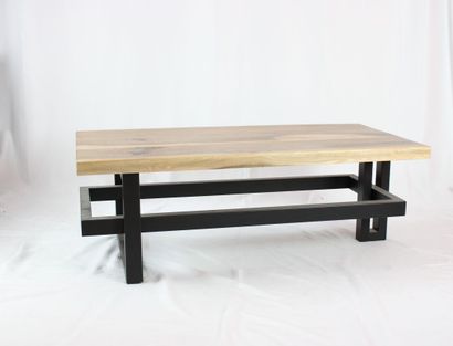 WEWOOD
Table basse avec plateau en noyer...