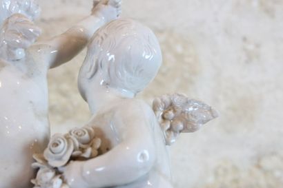 BADESSO d'après pour la manufacture de Capodimonte
Groupe...