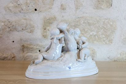 BADESSO d'après pour la manufacture de Capodimonte
Groupe...