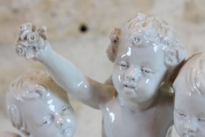 BADESSO d'après pour la manufacture de Capodimonte
Groupe...
