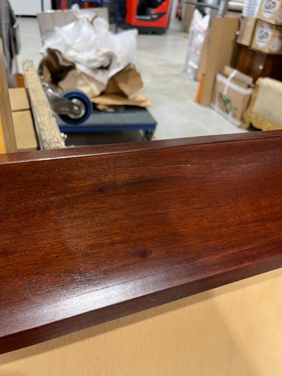 PAIRE DE TABLES BASSES
En bois, le plateau...