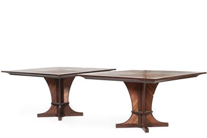 PAIRE DE TABLES BASSES
En bois, le plateau...