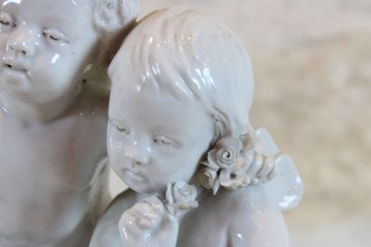 BADESSO d'après pour la manufacture de Capodimonte
Groupe...