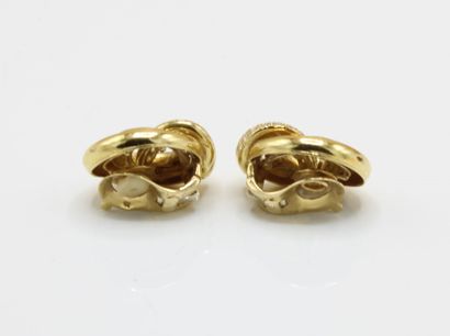 VAN CLEEF & ARPELS
Pair of ear clips in 18K...