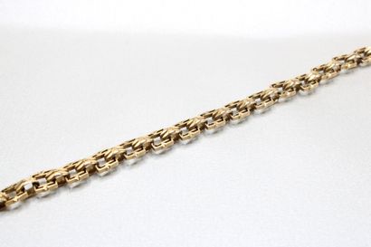 Square-angled forçat link bracelet in 18K...