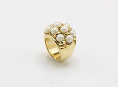 18K (750/1000) yellow gold signet ring set...