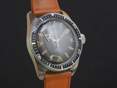 BESSA
Montre de poignet chromée. Boitier...