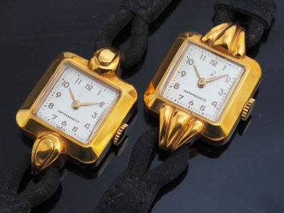 ANONYME
Réunion de deux montres neuves de...
