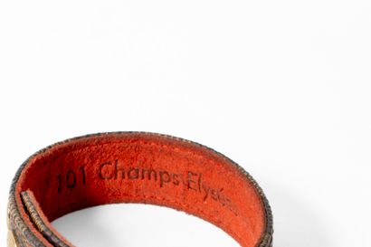 LOUIS VUITTON 
Bracelet en toile à damier...