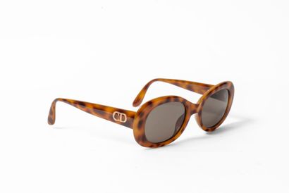 CHRISTIAN DIOR
Lunettes de soleil en acétate...