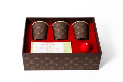 LOUIS VUITTON 
Coffret de jeu de bonneteau...