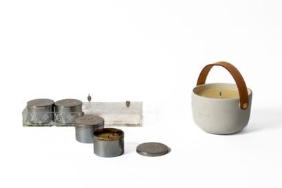 LOUIS VUITTON 
Réunion de bougies comprenant...