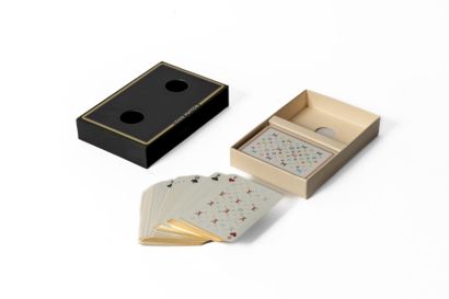 LOUIS VUITTON x Murakami
Set de deux jeux...