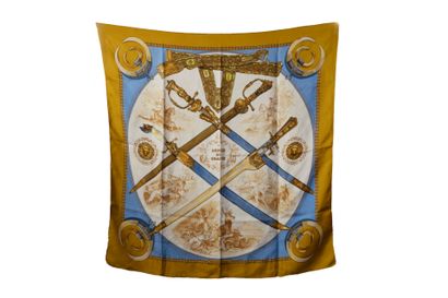 HERMES
Silk square.
Hunting weapons