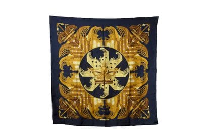 HERMES
Silk square.
Proues