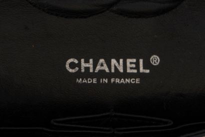 CHANEL 
Classic bag with 25 cm double flap....