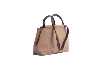 HERMES 
Tote bag in coffee-colored canvas...