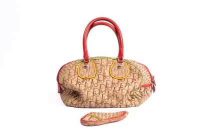 CHRISTIAN DIOR rasta line

Bowling bag in...