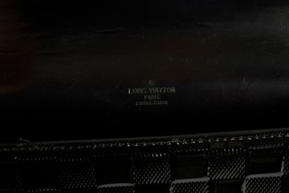 LOUIS VUITTON.
Cabaret