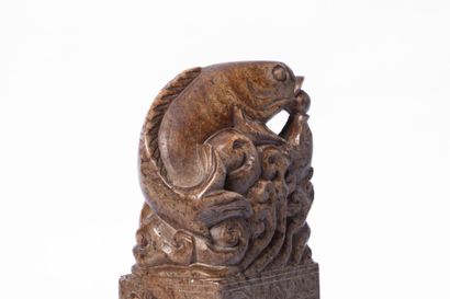 CHINA, 20th century
Pair of carved hardstone...