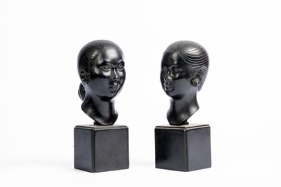 INDOCHINA, 20th century
Pair of female busts...