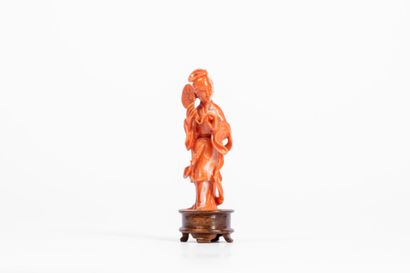 CHINA, 20th century 
Carved coral subject...