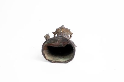 CHINA, 20th century
Bronze subject with brown...
