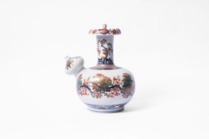CHINA, late 19th century
Porcelain vinegar...