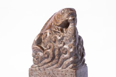 CHINA, 20th century
Pair of carved hardstone...