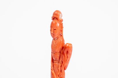CHINA, 20th century
Carved coral subject...