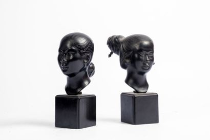 INDOCHINA, 20th century
Pair of female busts...