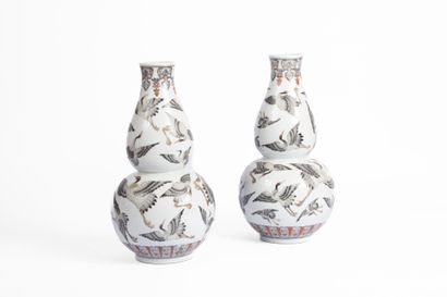 CHINA, 20th century
Pair of porcelain vases...