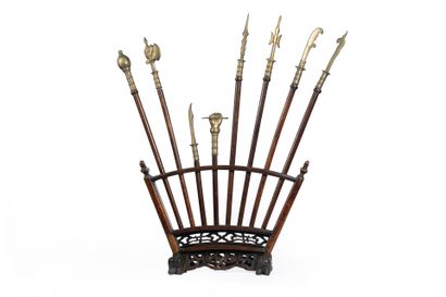CHINA, 20th century
Carved wooden rack comprising...