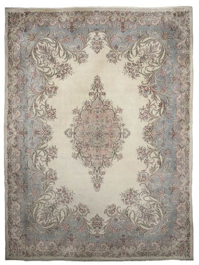 Tapis KIRMAN 
Iran. Milieu du XXe siècle
Velours...
