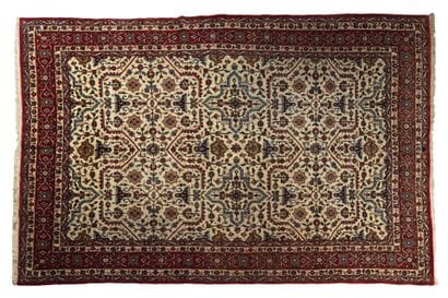 Tapis ISPAHAN 
Iran. Époque du Shah, vers...