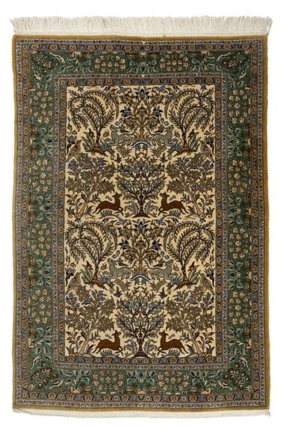 Tapis GHOUM 
Iran. 3e tiers du 20e siècle.
Velours...