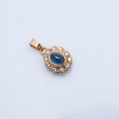 Petit pendentif en or jaune 18 carats (750...