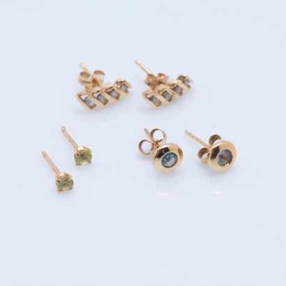 Lot de trois paires de puces d'oreille en...