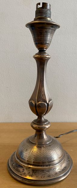 Bougeoir en argent (925 millièmes) à décor...